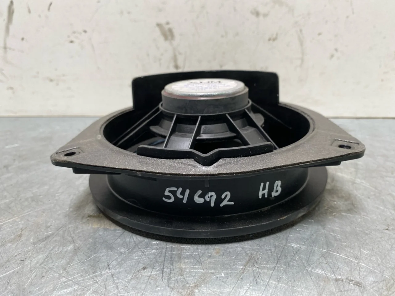 Mg MG4 EH32 2023- Speaker view 4