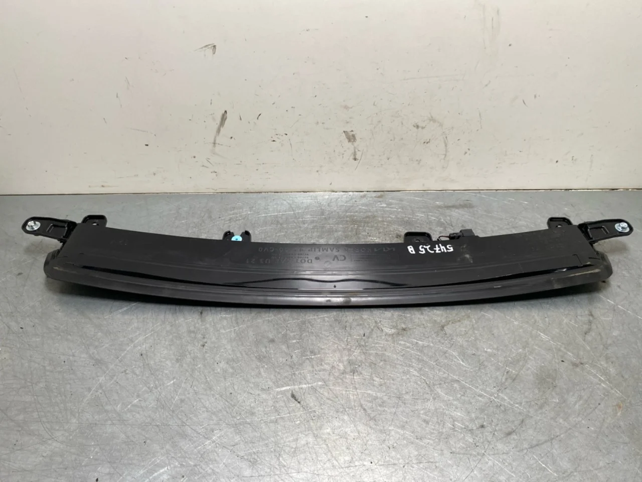 Kia EV6 2022- Rear window brake light view 2