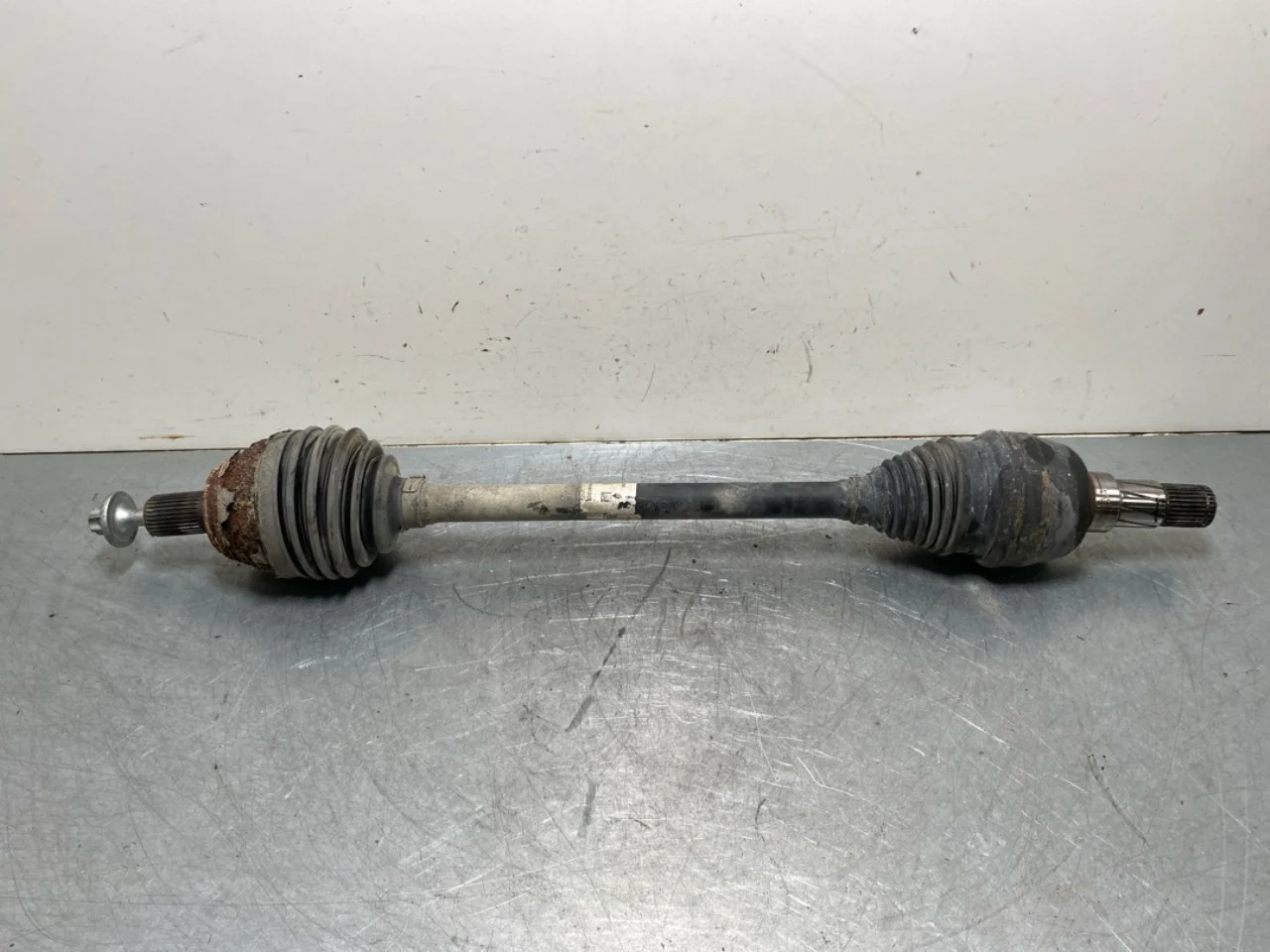 Mercedes B 180-200 W246/W242 2012-19 Front left driveshaft view 2
