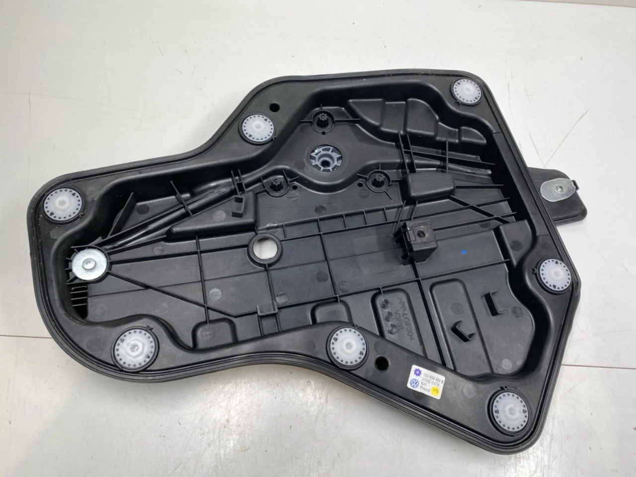 Cupra BORN 2022- Electric window regulator, complete view 2