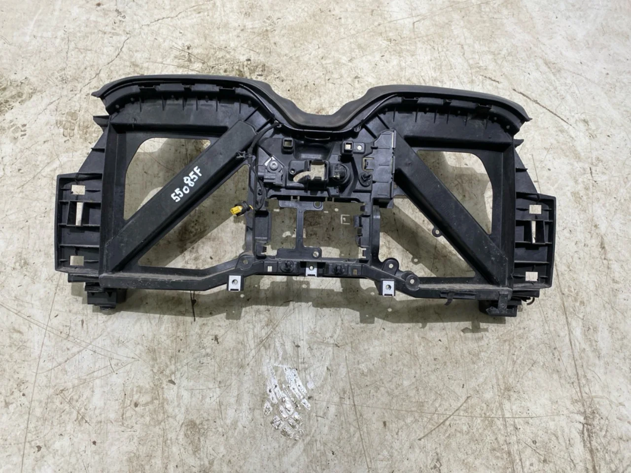 BMW IX 2022- Upper front panel
