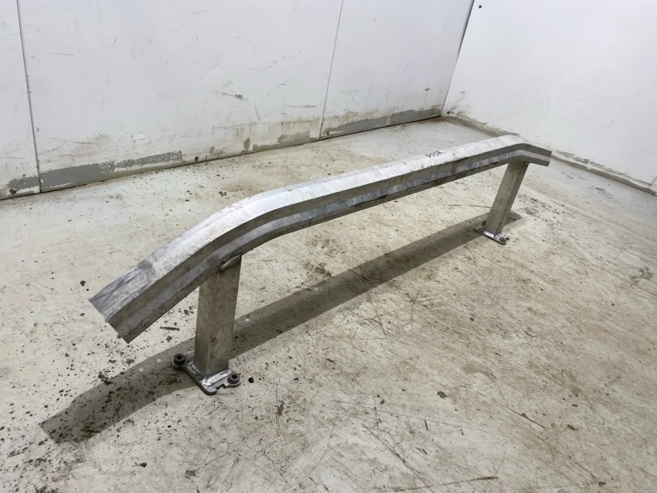 Audi E-TRON, S GE 2019- Bumper reinforcement beam, front view 2