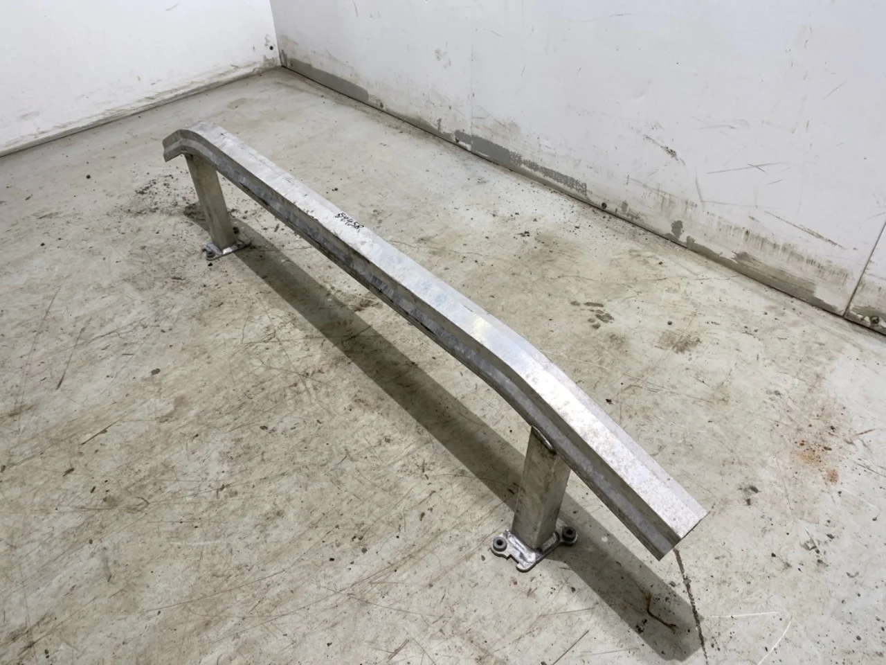 Audi E-TRON, S GE 2019- Bumper reinforcement beam, front view 3