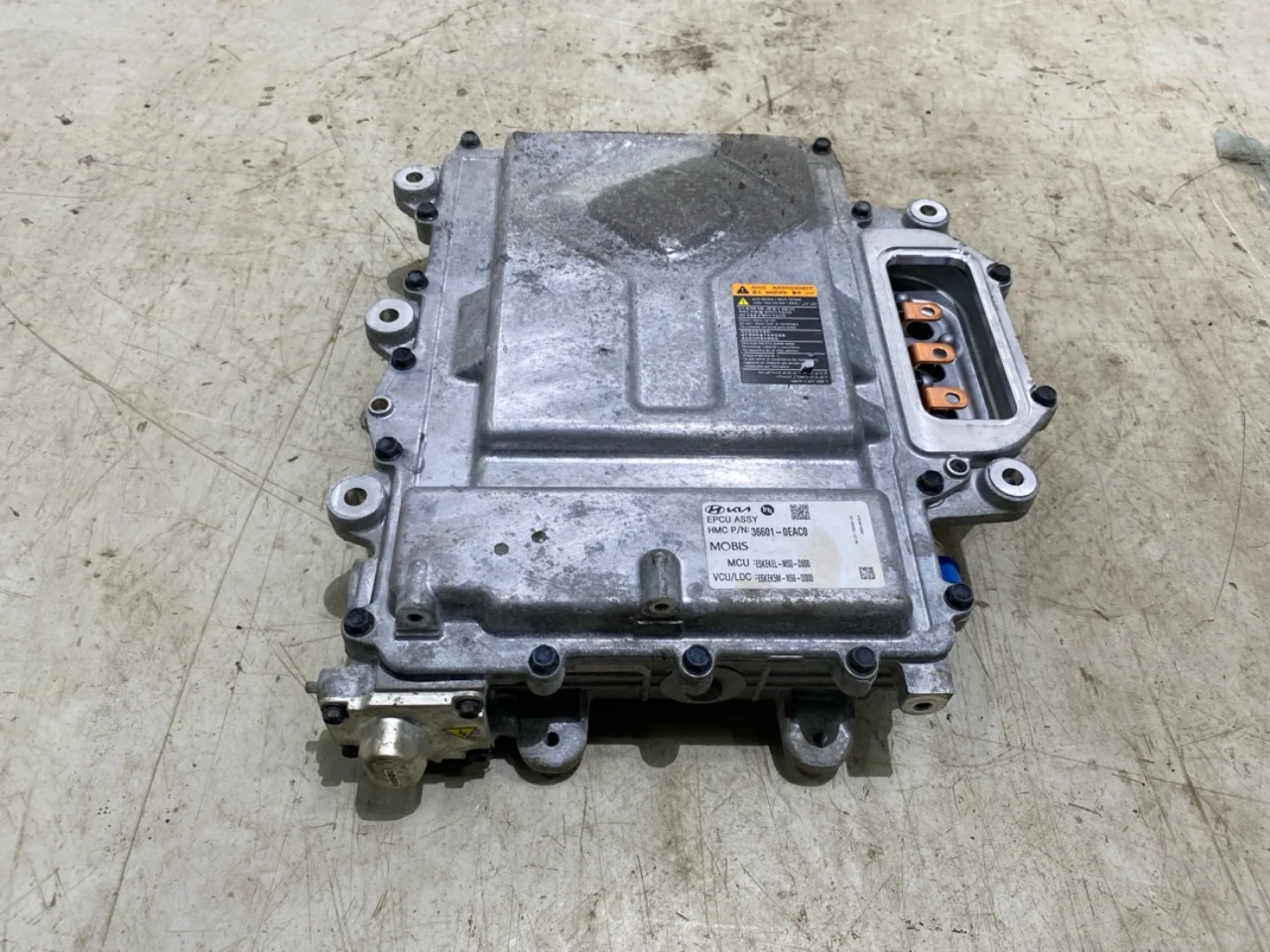 Kia SOUL 2009- Invertor, 12-220V