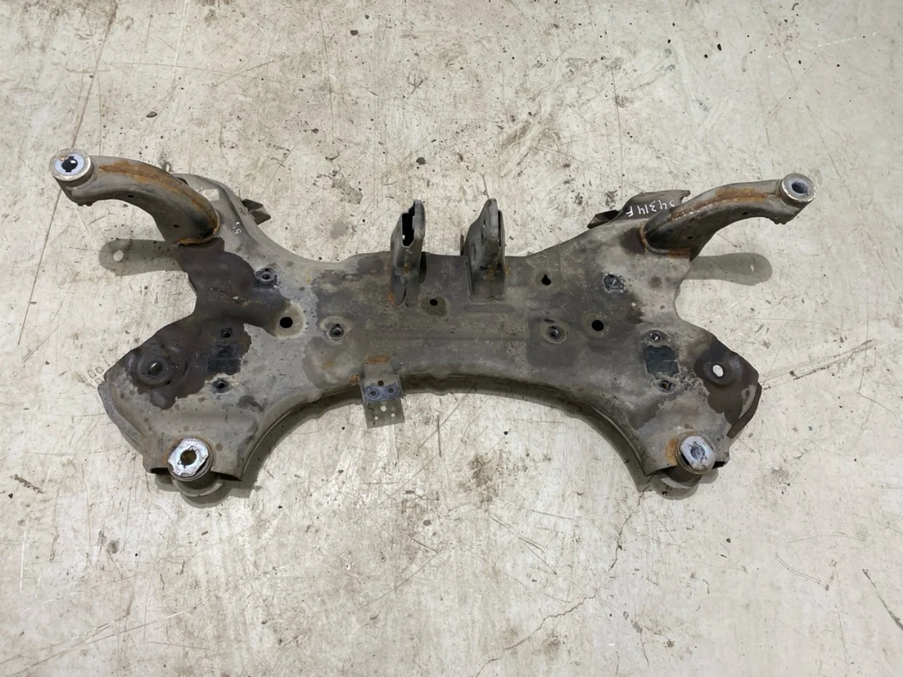 Kia SOUL 2009- Front subframe view 4