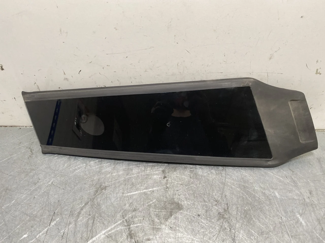 Tesla MODEL 3 2024- Body shell