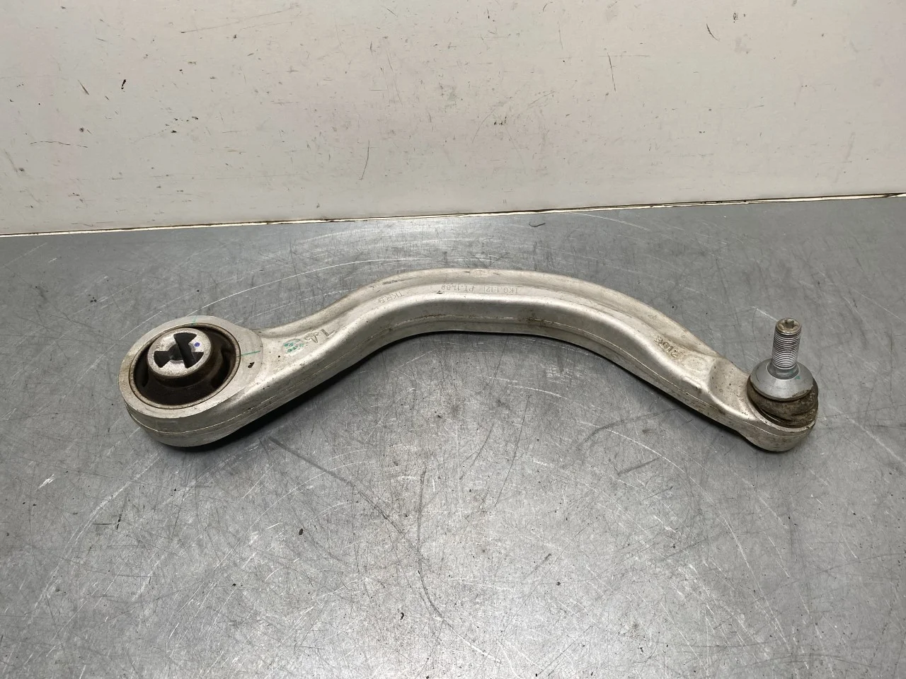 Tesla MODEL 3 2024- Front left control arm