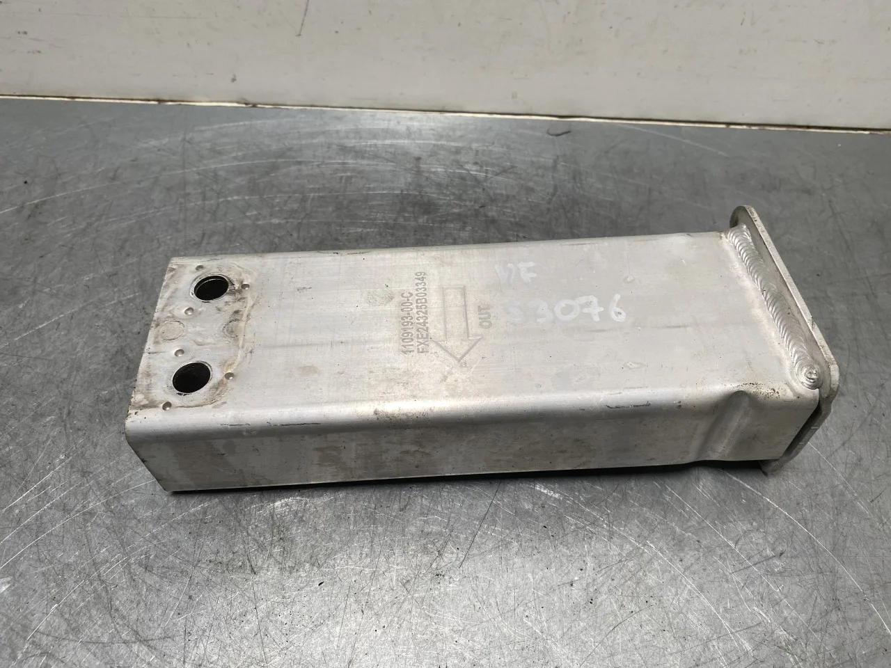 Tesla MODEL 3 2024- Bumper impact absorber, front view 2