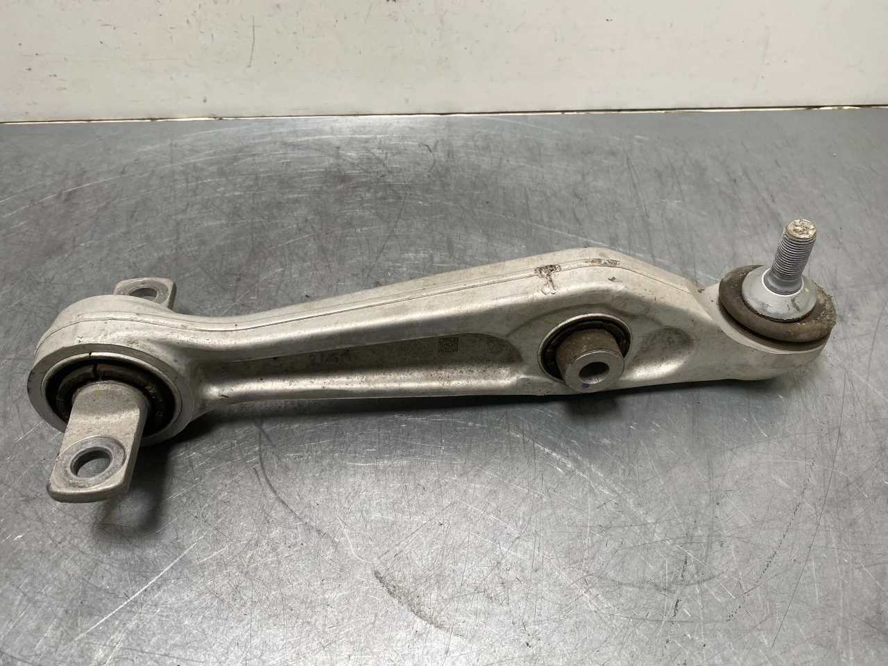 Tesla MODEL 3 2024- Front left control arm