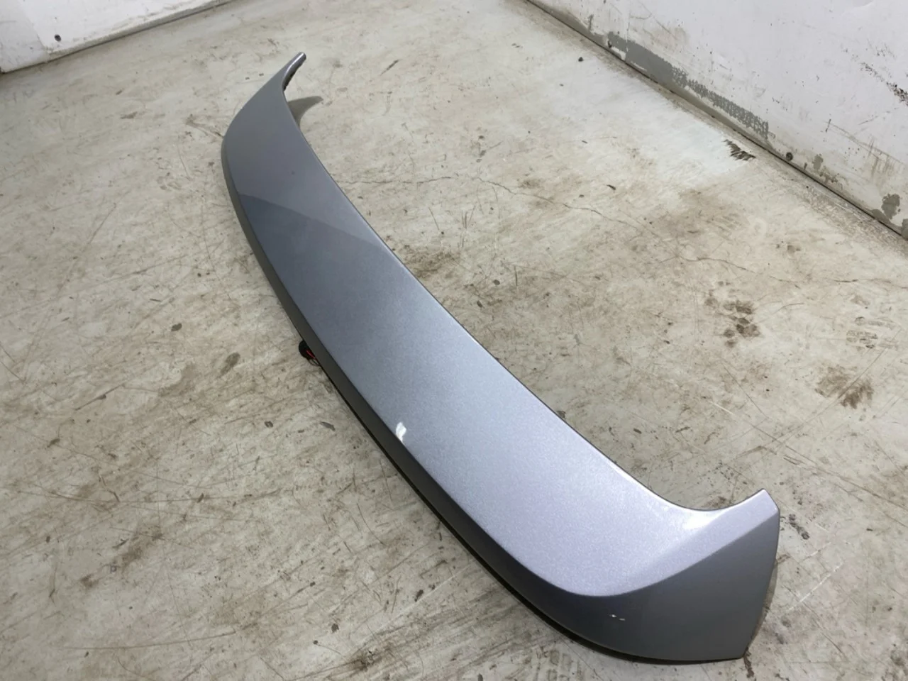 Mg ZS EV 2020- Spoiler, tailgate view 3