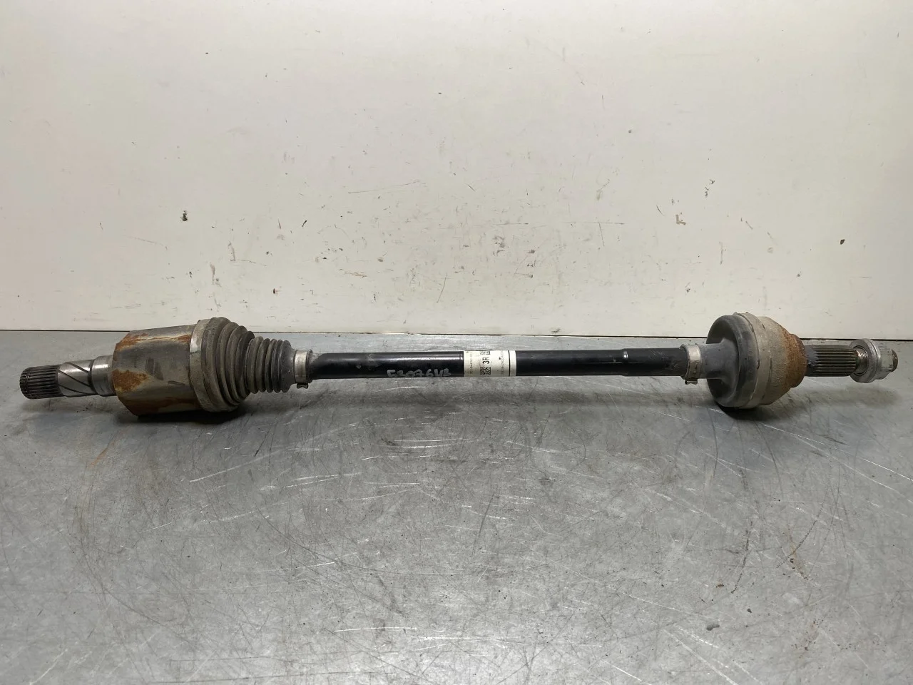 Tesla MODEL 3 2024- Rear right driveshaft view 2