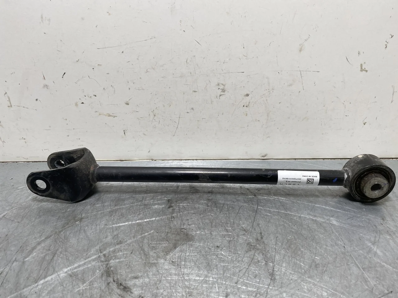 Tesla MODEL 3 2024- Control arm, rear left