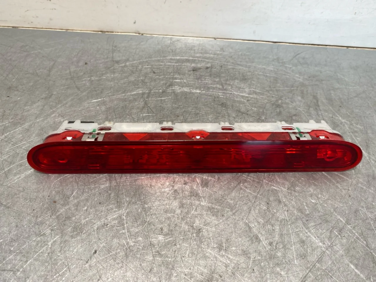 Opel / Vauxhall VIVARO 2020- Rear window brake light view 2