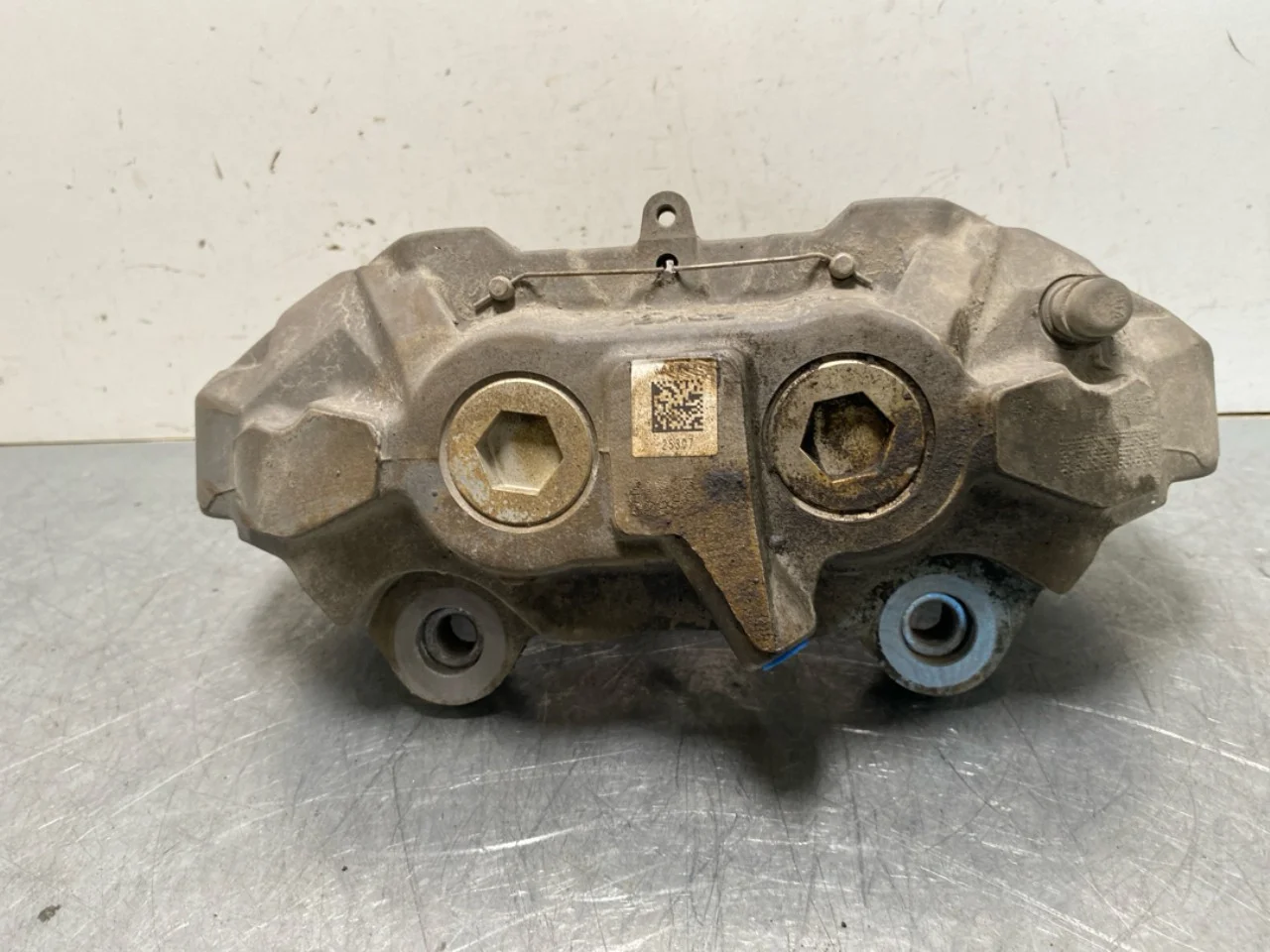 Mercedes EQC 2020- Front left brake caliper