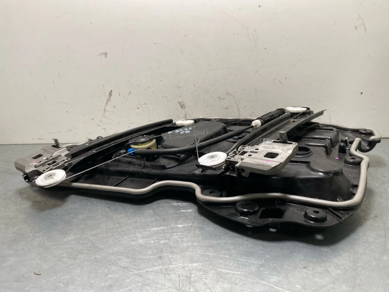 Tesla MODEL 3 2024- Macara geam electrică, completă vedere 3