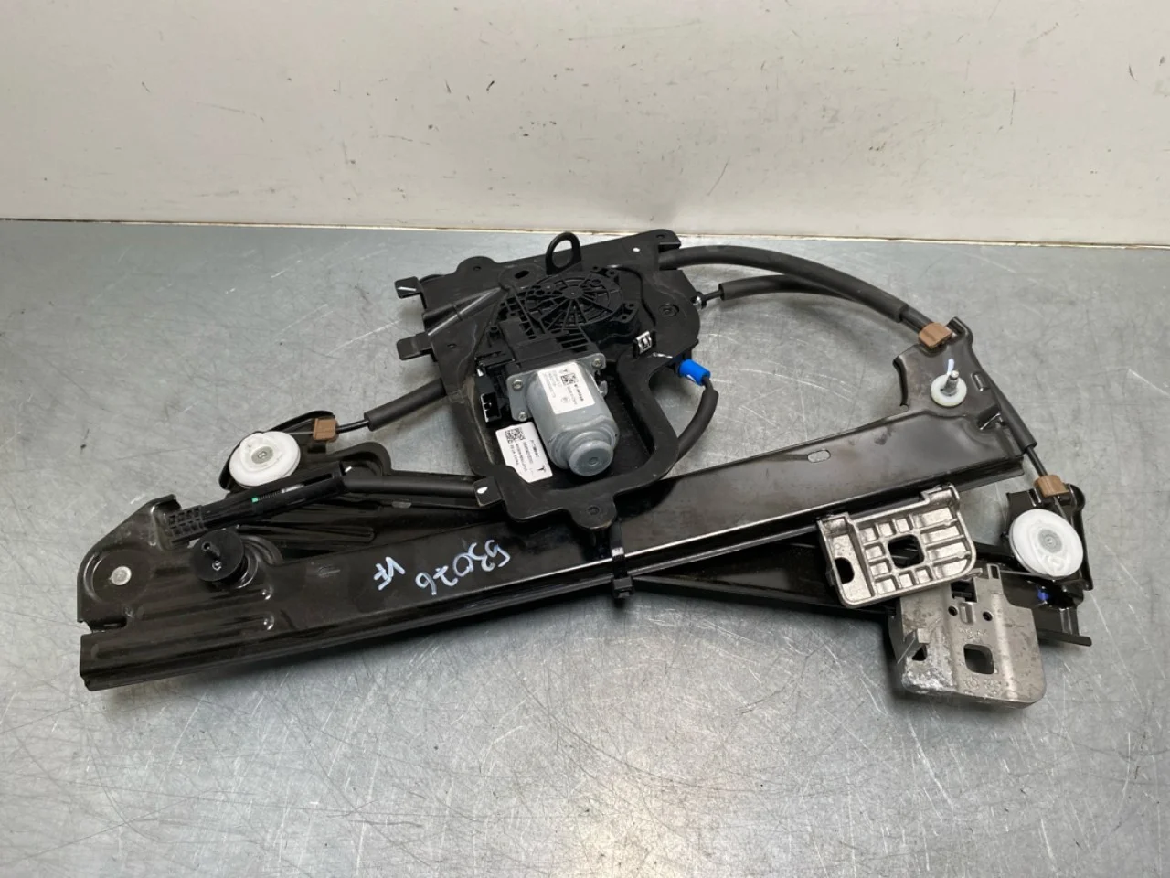 Tesla MODEL 3 2024- Electric window regulator, complete