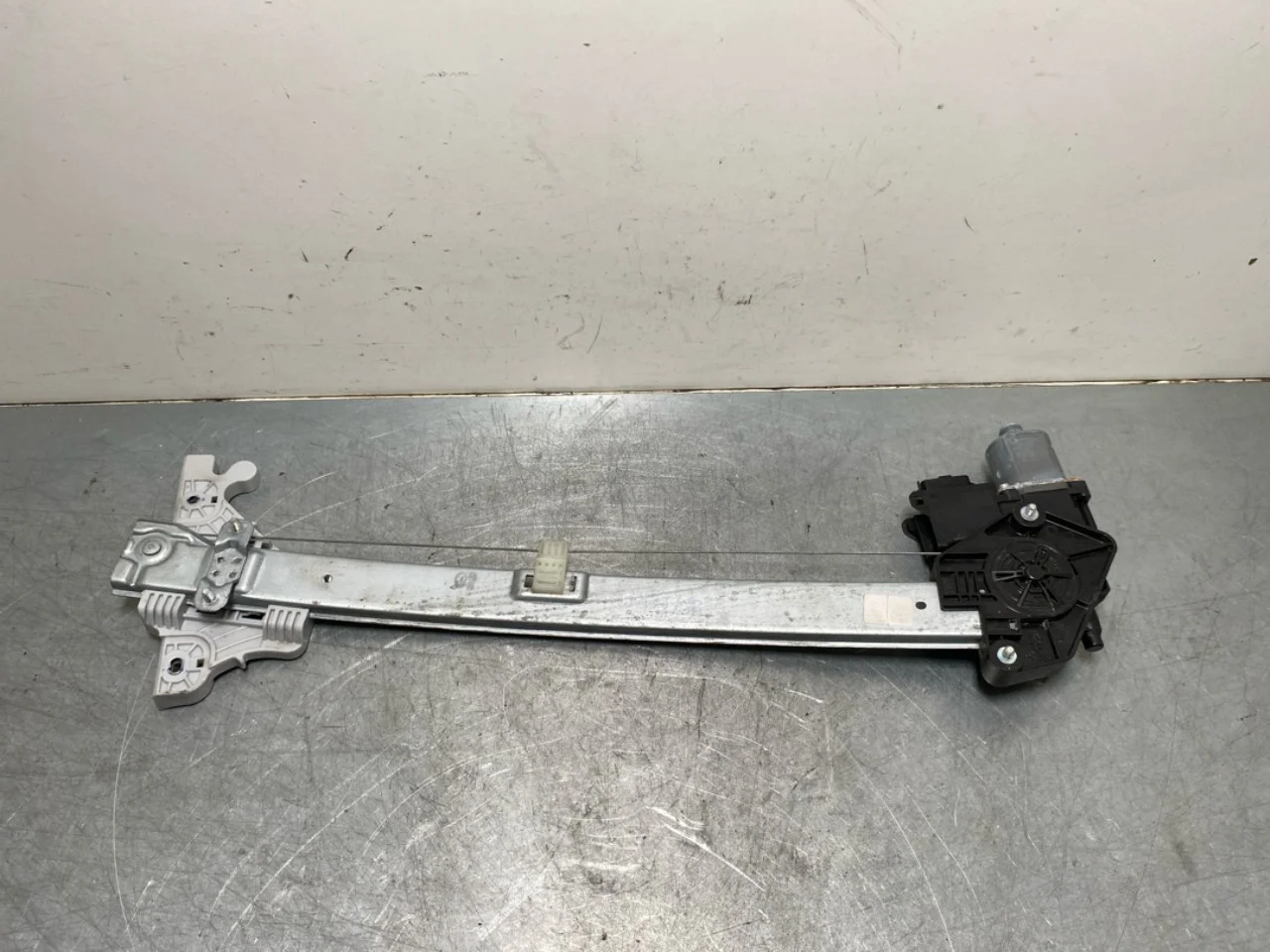 Hyundai KONA 2023- Electric window regulator, complete