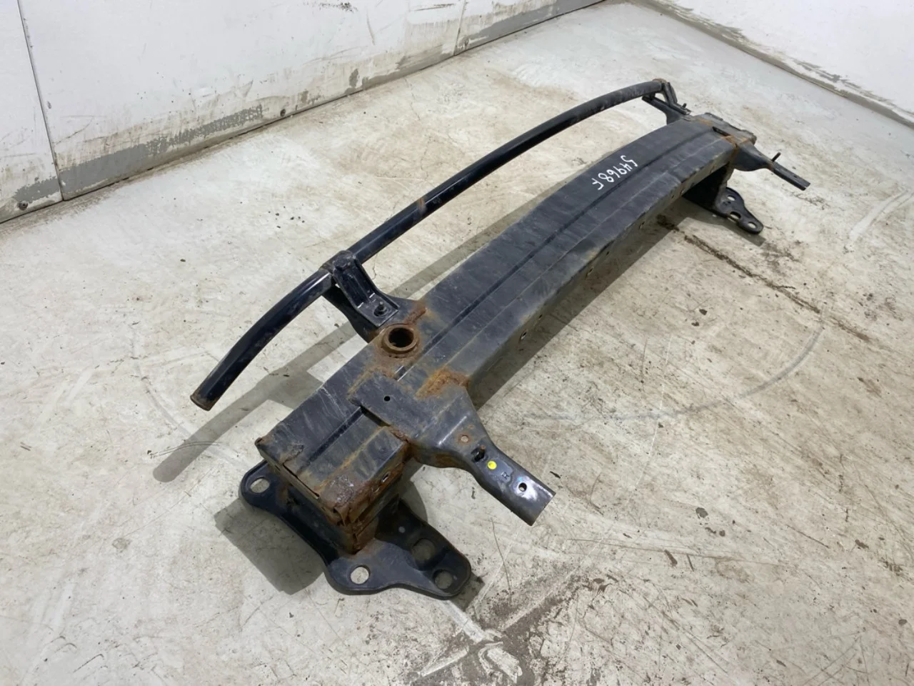 Kia SOUL 2009- Bumper reinforcement beam, front view 2