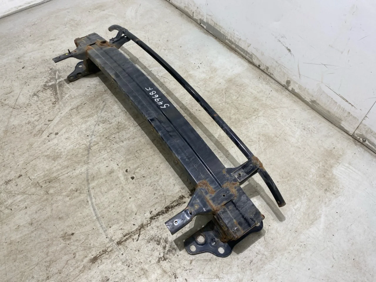 Kia SOUL 2009- Bumper reinforcement beam, front view 3