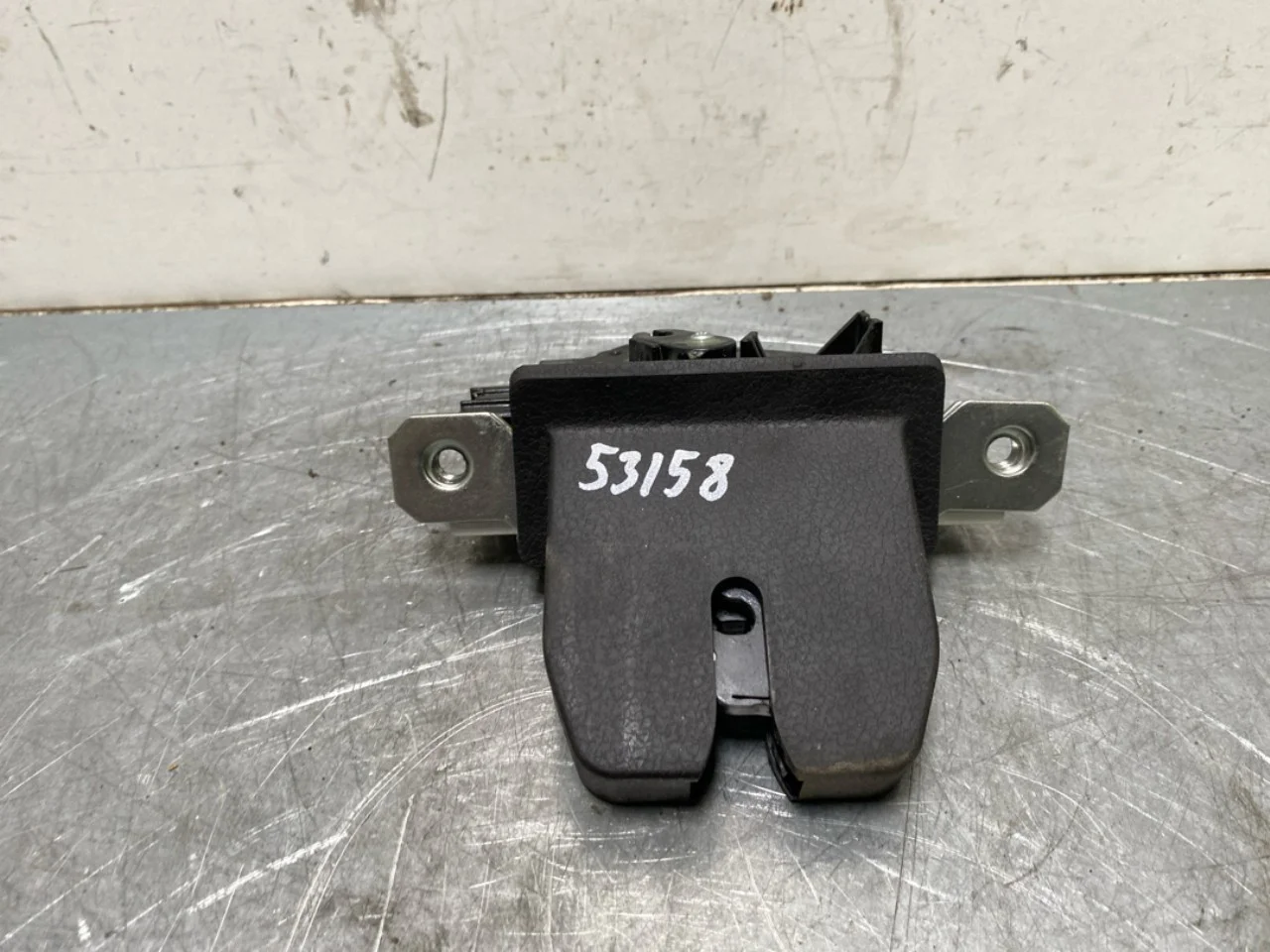 Mg ZS EV 2020- Tailgate lock