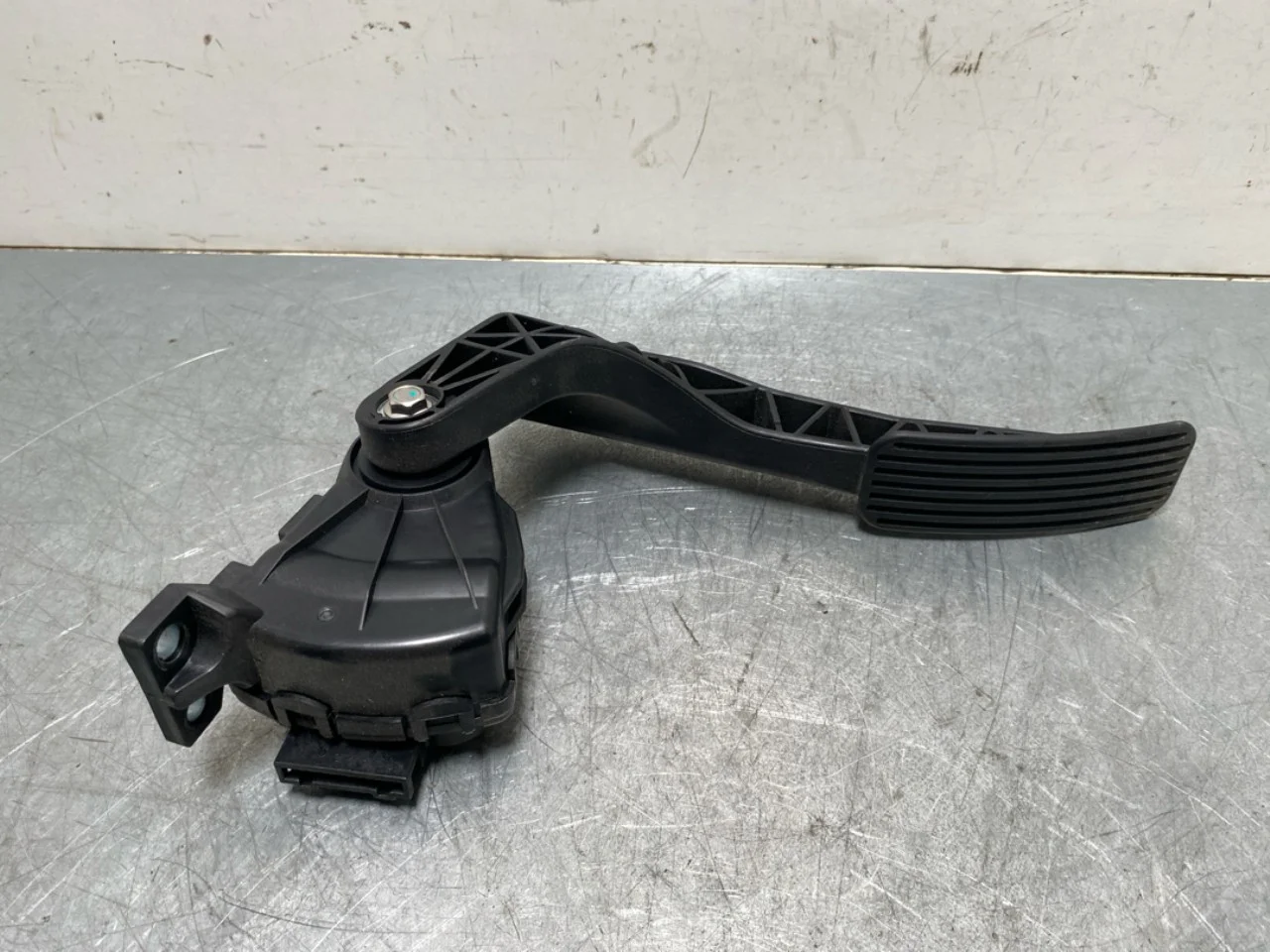 Maxus EV80 2019-> Gázpedál