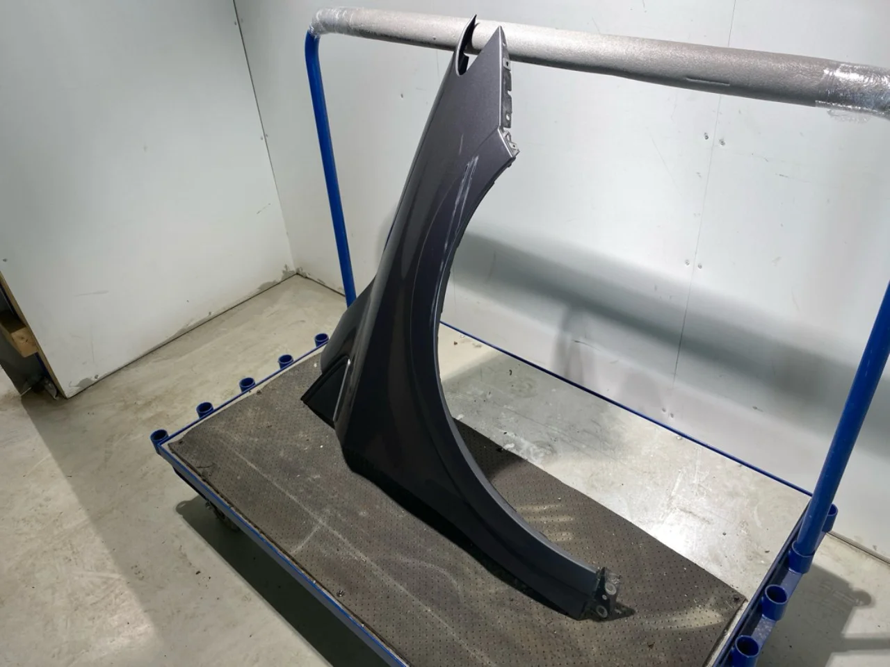 Mercedes B 180-200 W246/W242 2012-19 Front right fender view 2