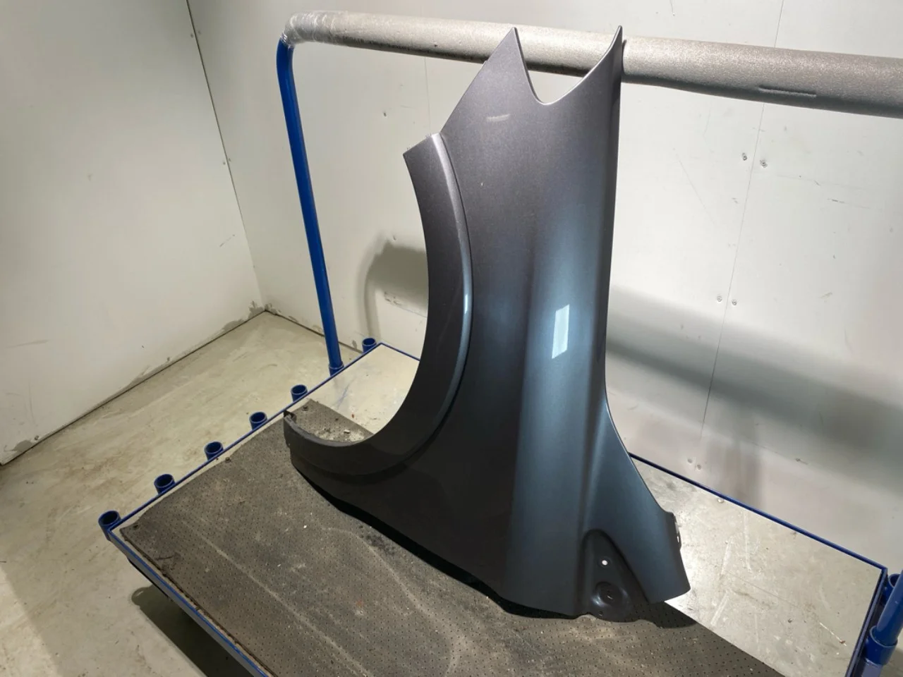Mercedes B 180-200 W246/W242 2012-19 Front left fender view 2