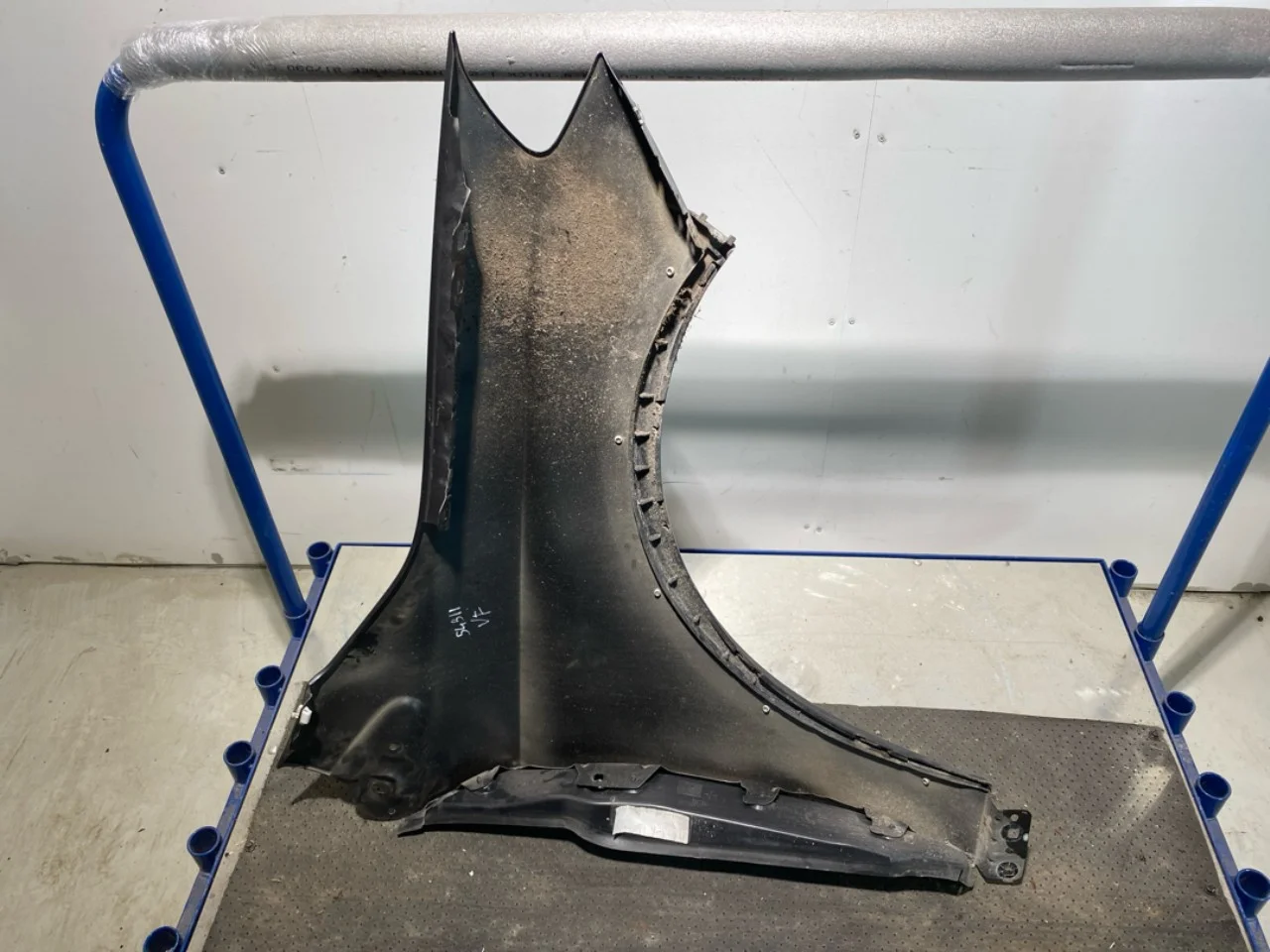 Mercedes B 180-200 W246/W242 2012-19 Front left fender view 4
