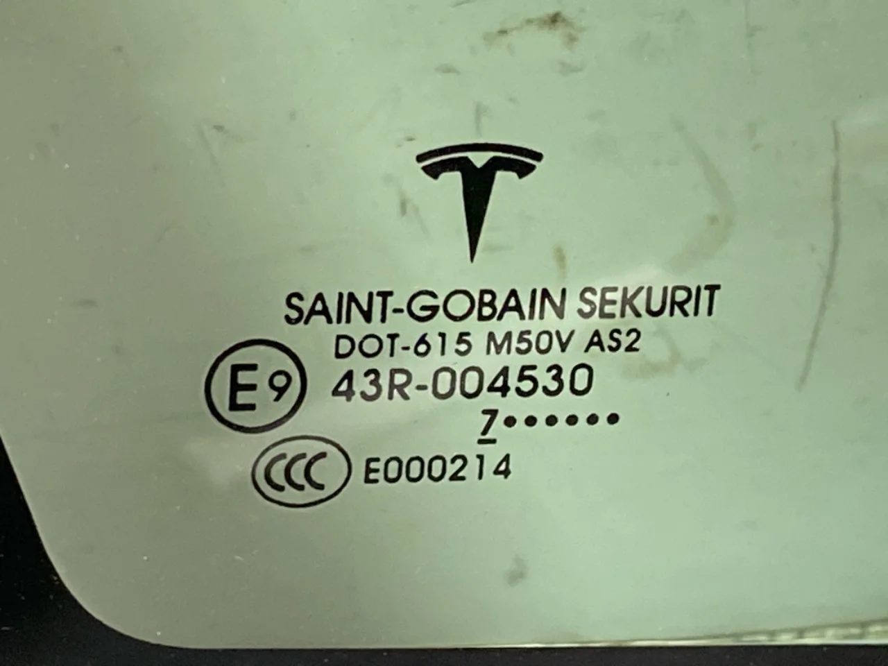 Tesla MODEL X 2016- Door glass, 4-door, front right view 3