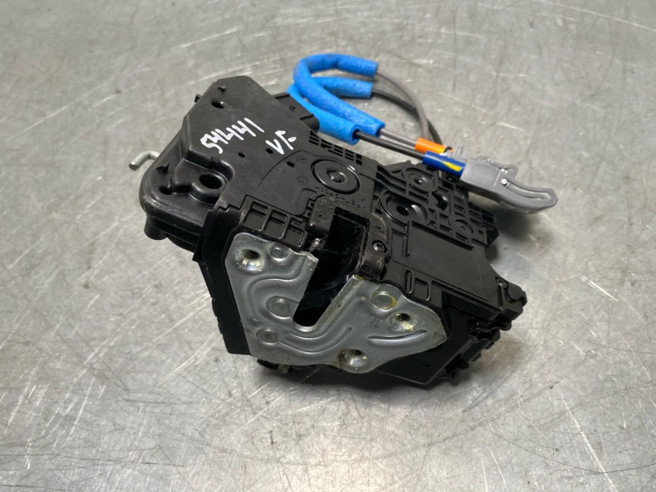 Hyundai KONA / ELECTRIC 2018-23 Door lock housing