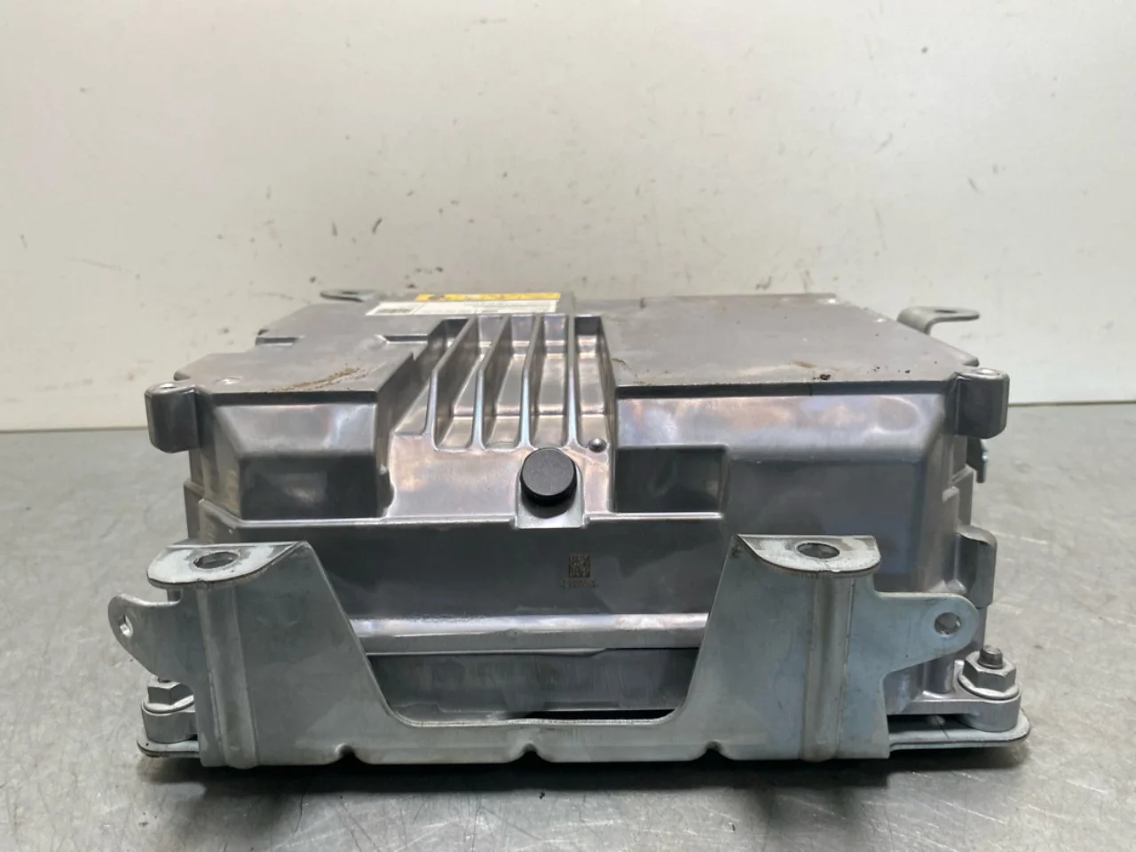 Mercedes EQC 2020- Invertor, 12-220V vedere 4