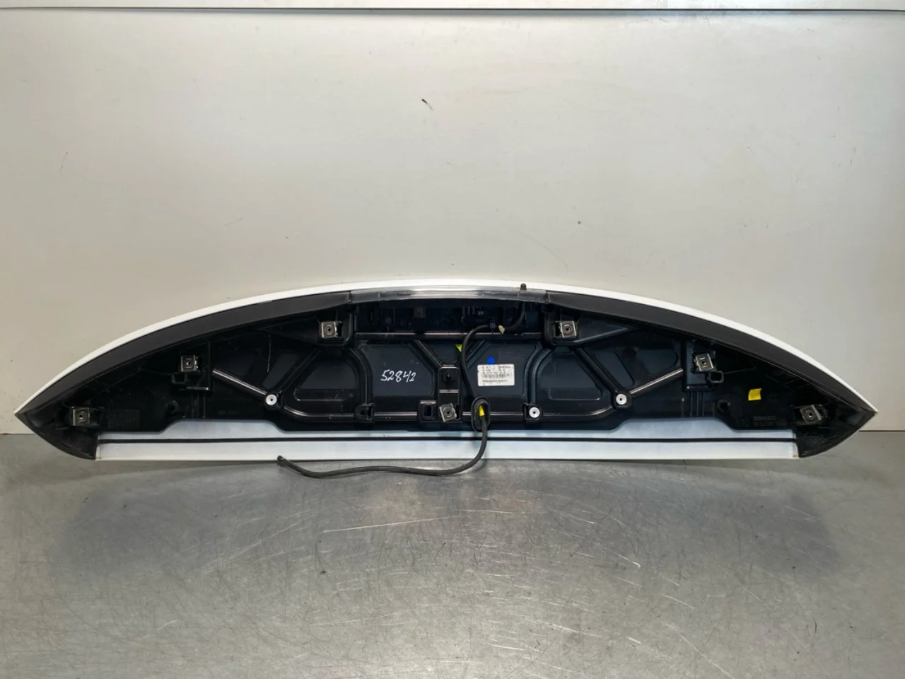 Renault ZOE/E- TECH 2013--> Spoiler, tailgate view 3