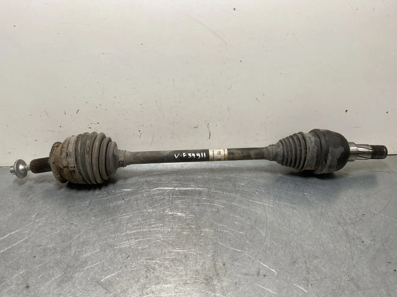 Mercedes B 180-200 W246/W242 2012-19 Front left driveshaft