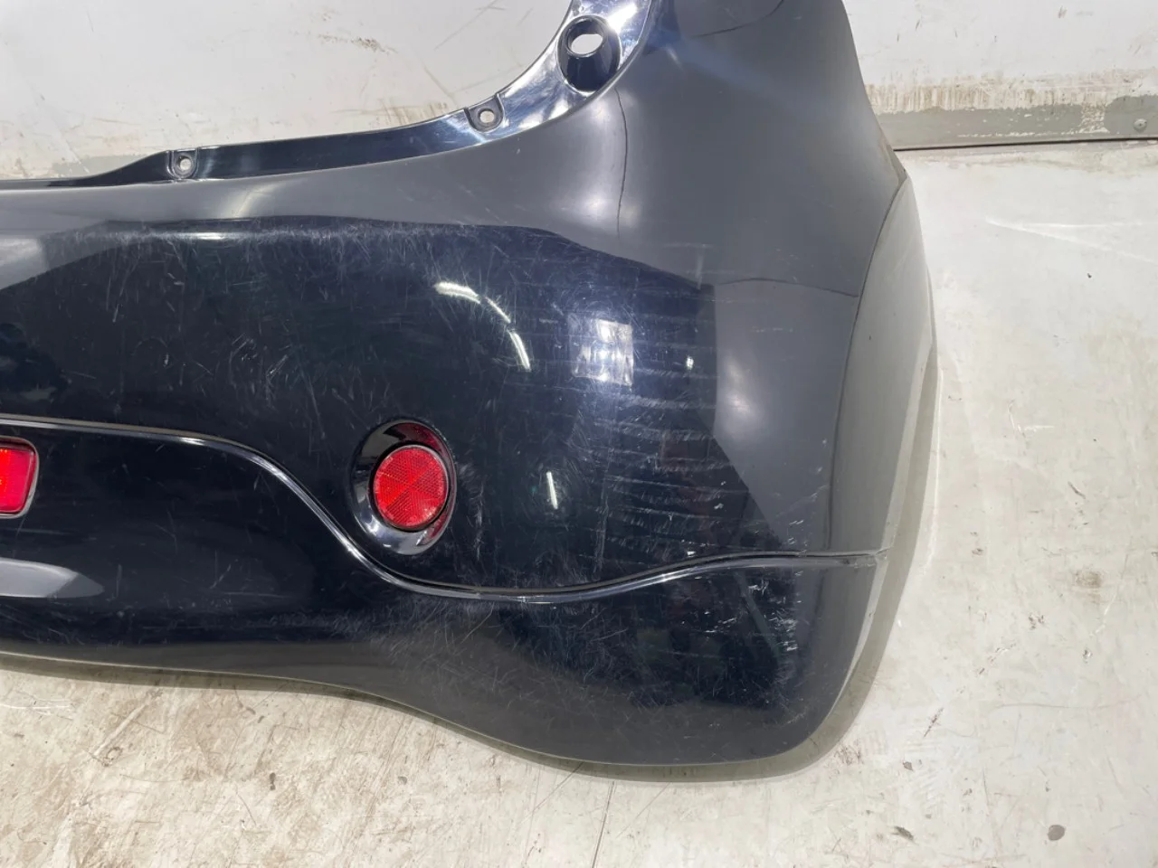 Mitsubishi I-MIEV Rear bumper view 3