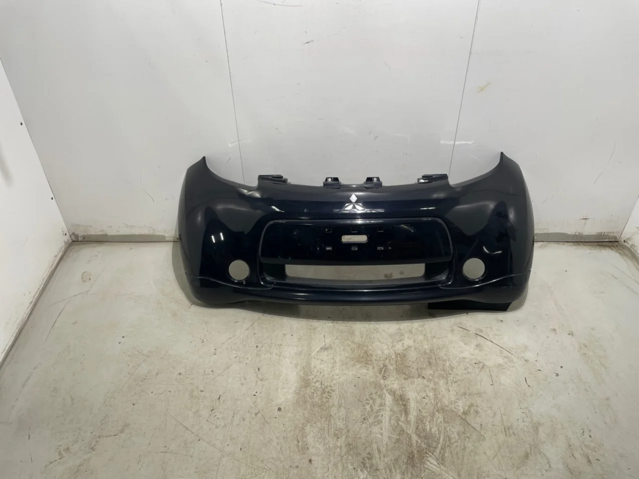 Mitsubishi I-MIEV Front bumper