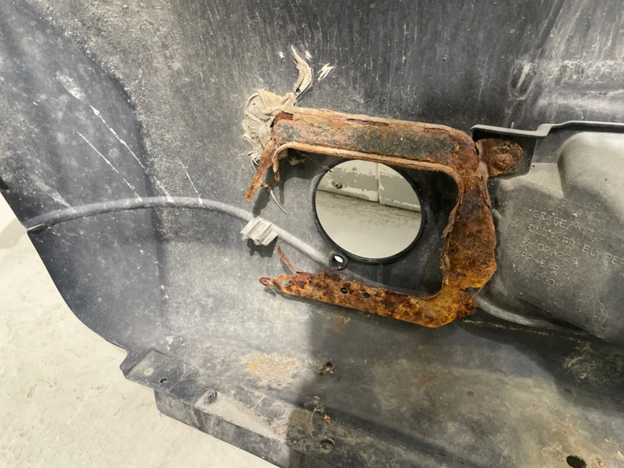 Mitsubishi I-MIEV Front bumper view 4