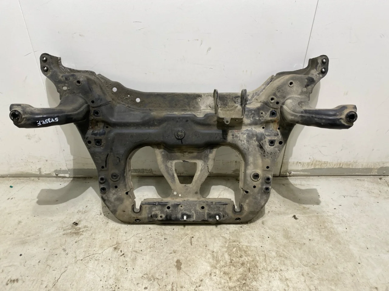 Mercedes EQB X243 2022- Front subframe