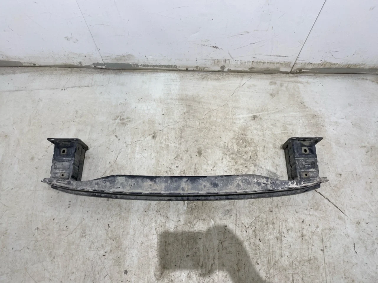 Mercedes EQB X243 2022- Bumper reinforcement beam, rear view 3