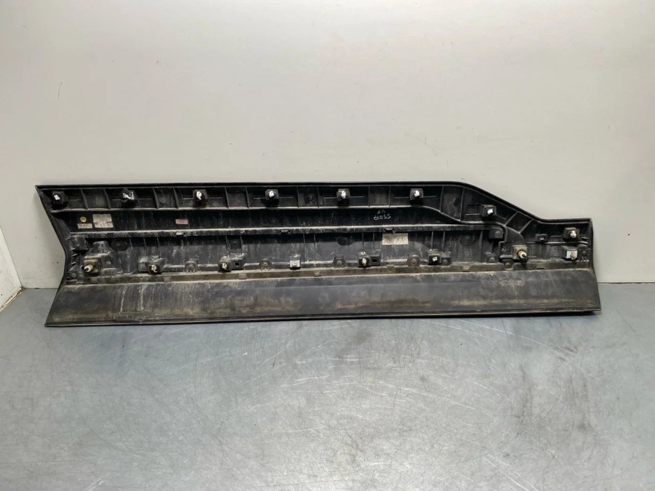 Trim molding, other view 2