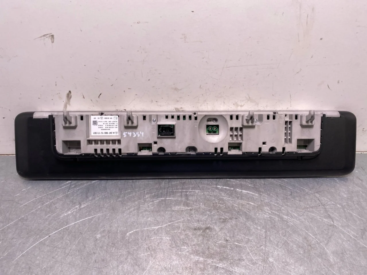 Mercedes EQB X243 2022- Instrument cluster assembly view 2