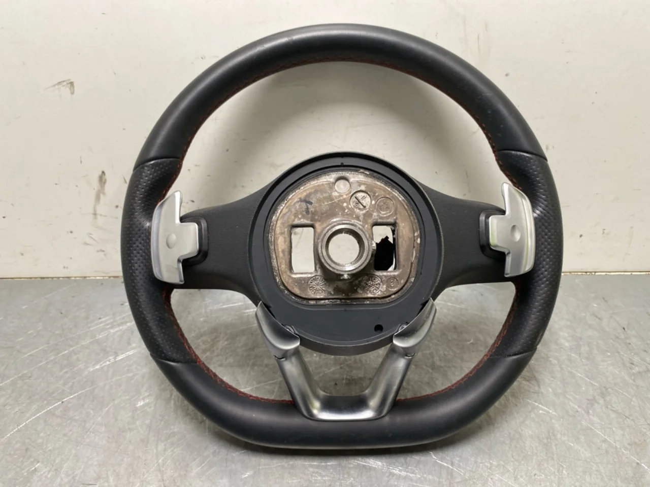 Mercedes EQB X243 2022- Steering wheel view 2