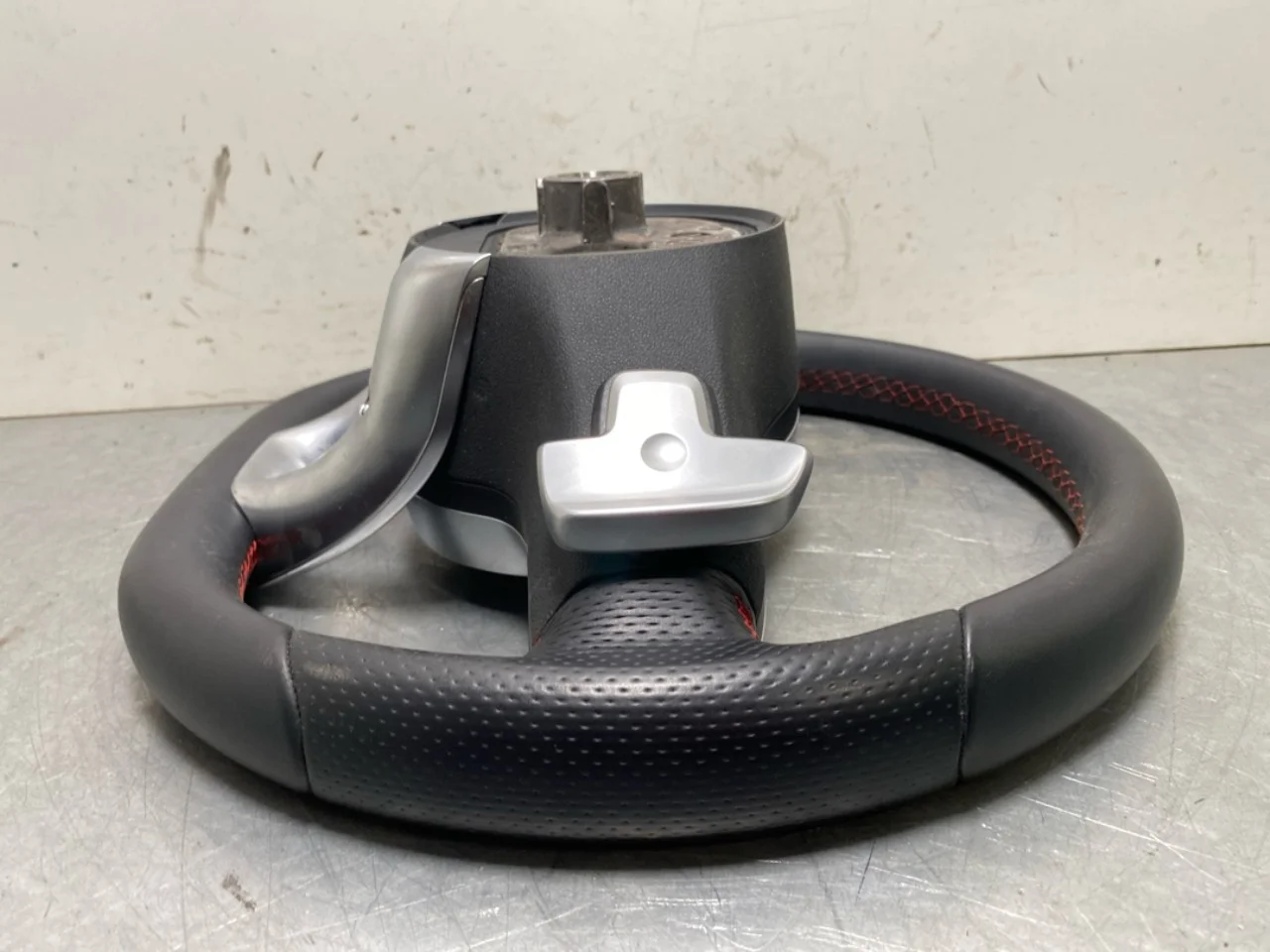 Mercedes EQB X243 2022- Steering wheel view 4