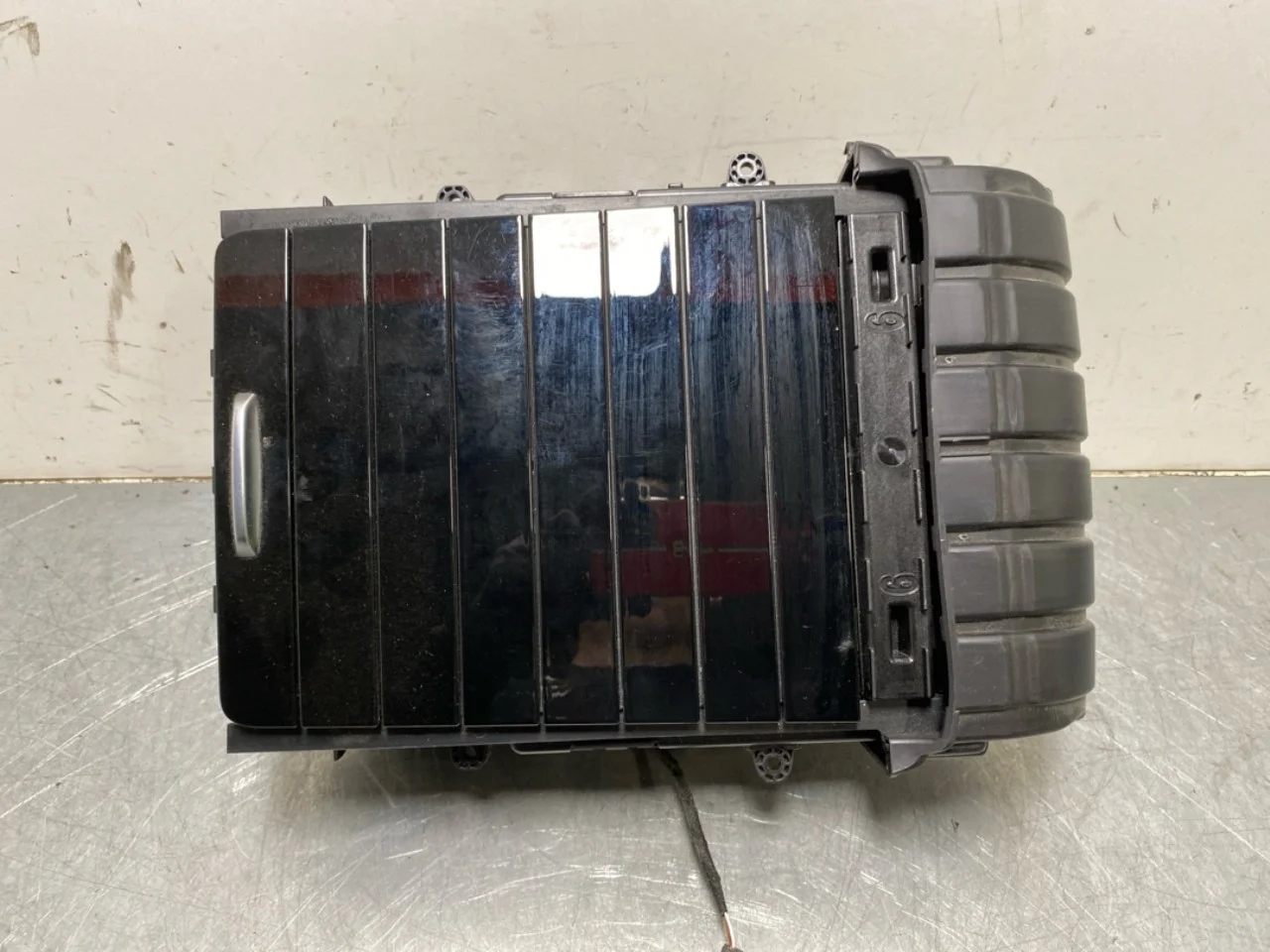 Mercedes EQB X243 2022- Cup holder view 2