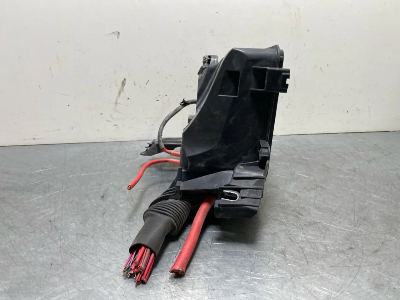 Mercedes EQB X243 2022- Biztosítékdoboz / elektromos központ nézet 2