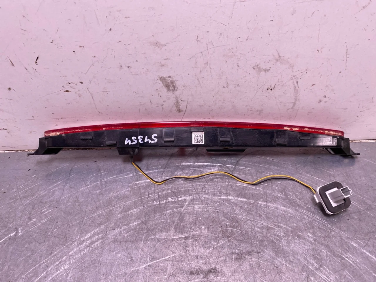Mercedes EQB X243 2022- Rear window brake light view 2