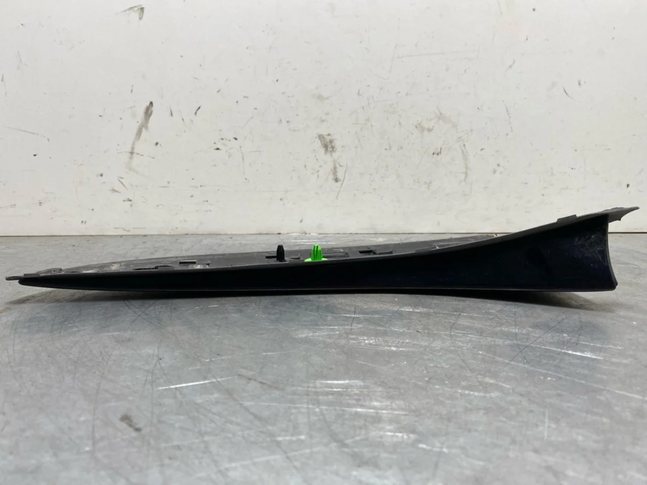 Mercedes EQB X243 2022- Trim molding, other view 3