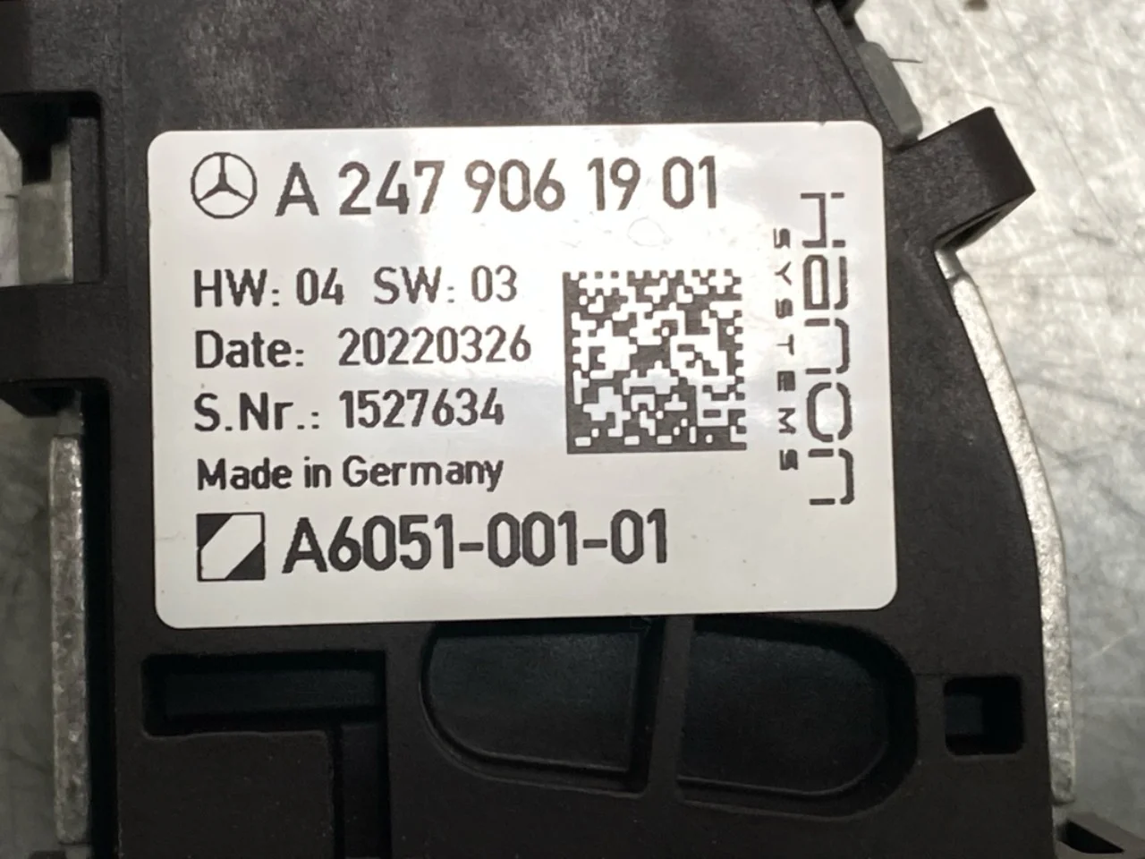 Mercedes EQB X243 2022- Fűtésventilátor előtét ellenállás nézet 4