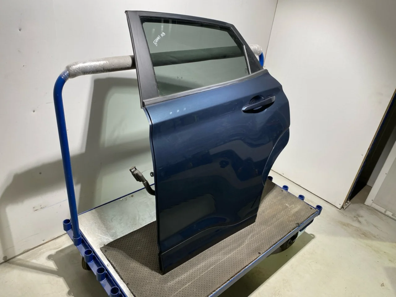 Hyundai KONA / ELECTRIC 2018-23 Ajtó, 4 ajtós, hátsó, bal nézet 2