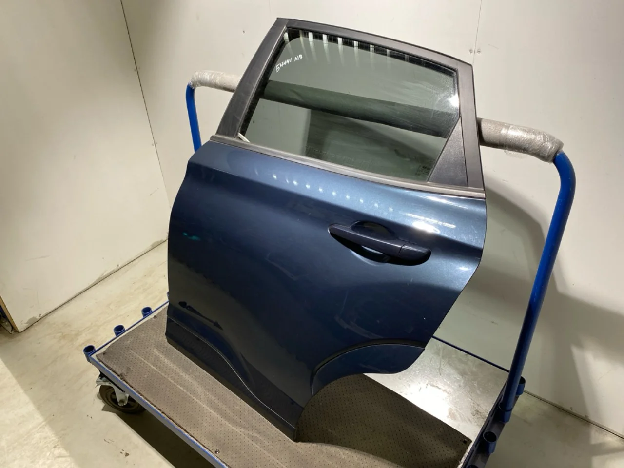 Hyundai KONA / ELECTRIC 2018-23 Ajtó, 4 ajtós, hátsó, bal nézet 3