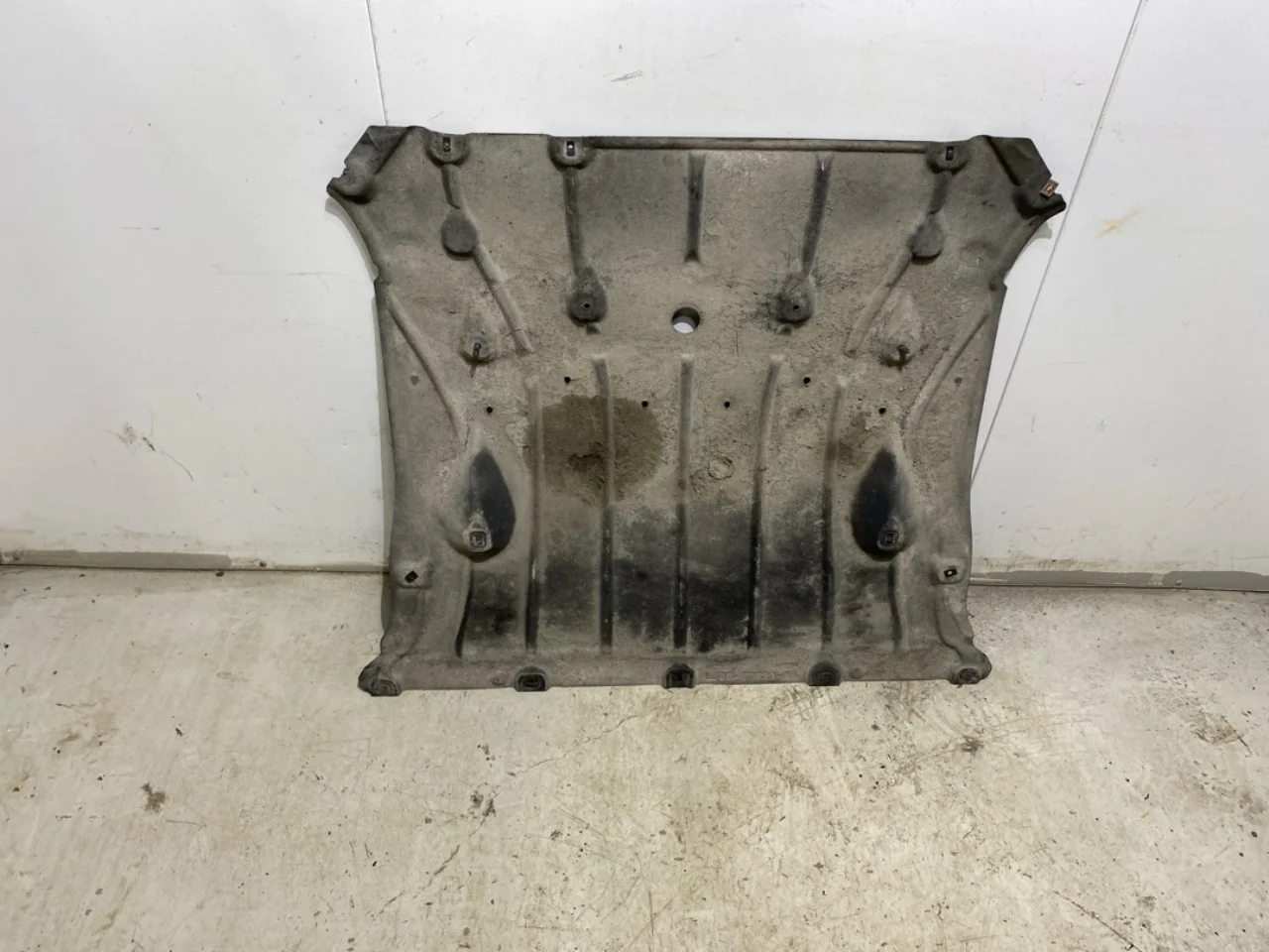 Ford MUSTANG MACH-E 2021- Underbody protection plate (engine/gearbox/floor) view 2